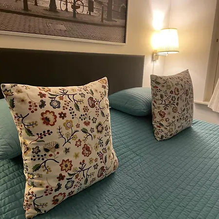 الفنان امستردام