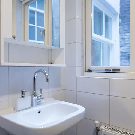 الفنان امستردام بيت ضيافة